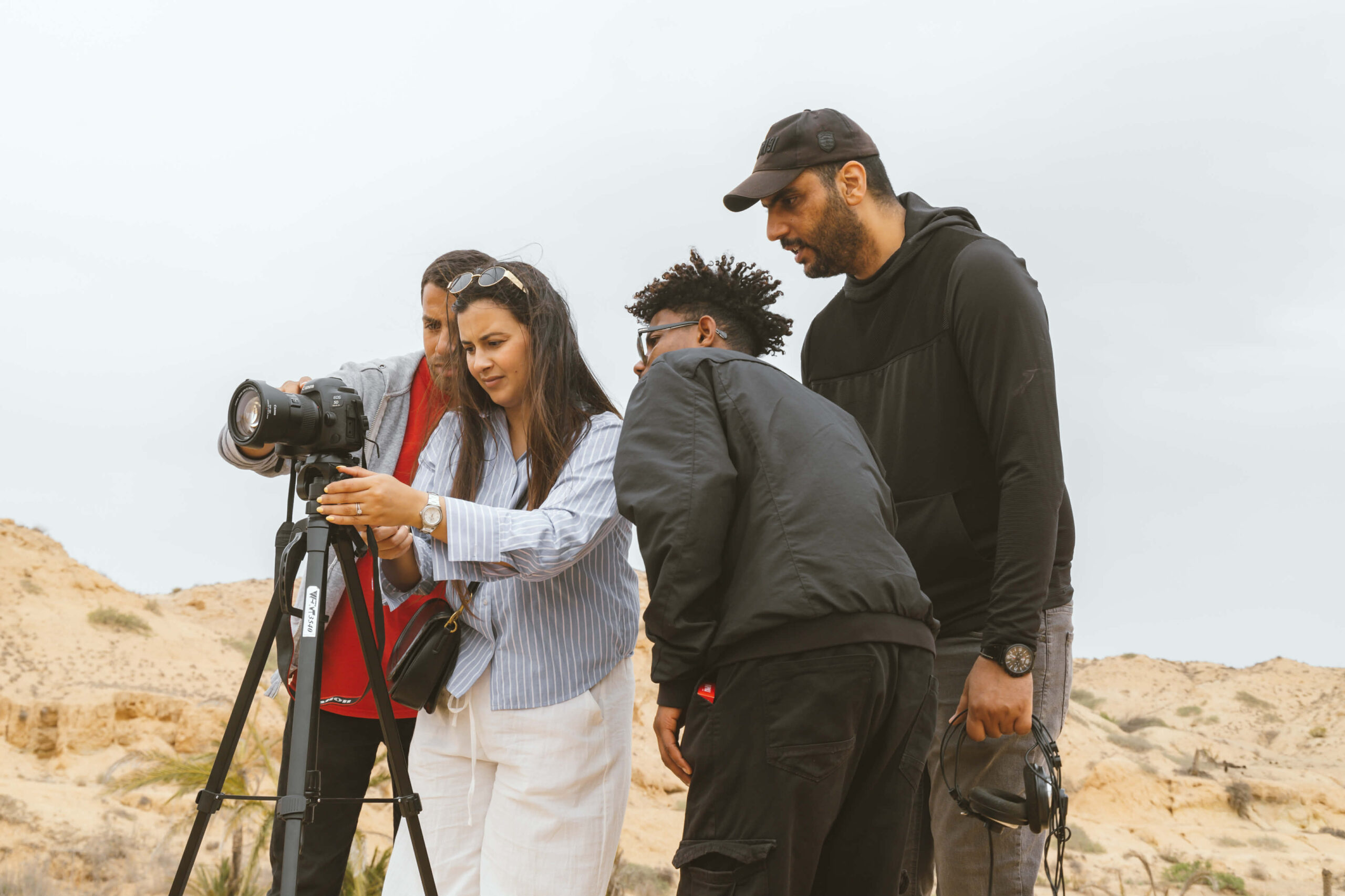 ” الكاميرا و الرفاق”: مشروع جديد للجامعة التونسية لنوادي السينما موجه للشباب واليافعين في الجهات الداخلية ” الكاميرا و الرفاق”: مشروع جديد للجامعة التونسية لنوادي السينما موجه للشباب واليافعين في الجهات الداخلية